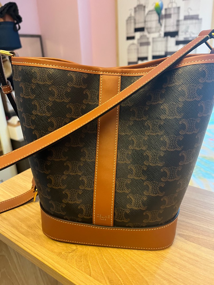 Celine triomphe bucket bag, 名牌, 手袋及銀包 Carousell
