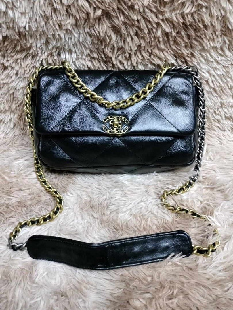 Chanel 19 crossbody bag on sale