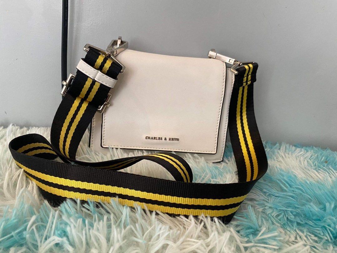 Harga sling bag charles and keith on sale