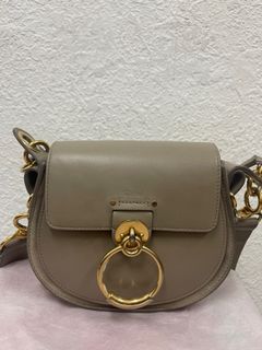 （分類：）位於 。 由 chestnutluk111 提交（商品編號 1247652300，圖片 1）。簡介： 。