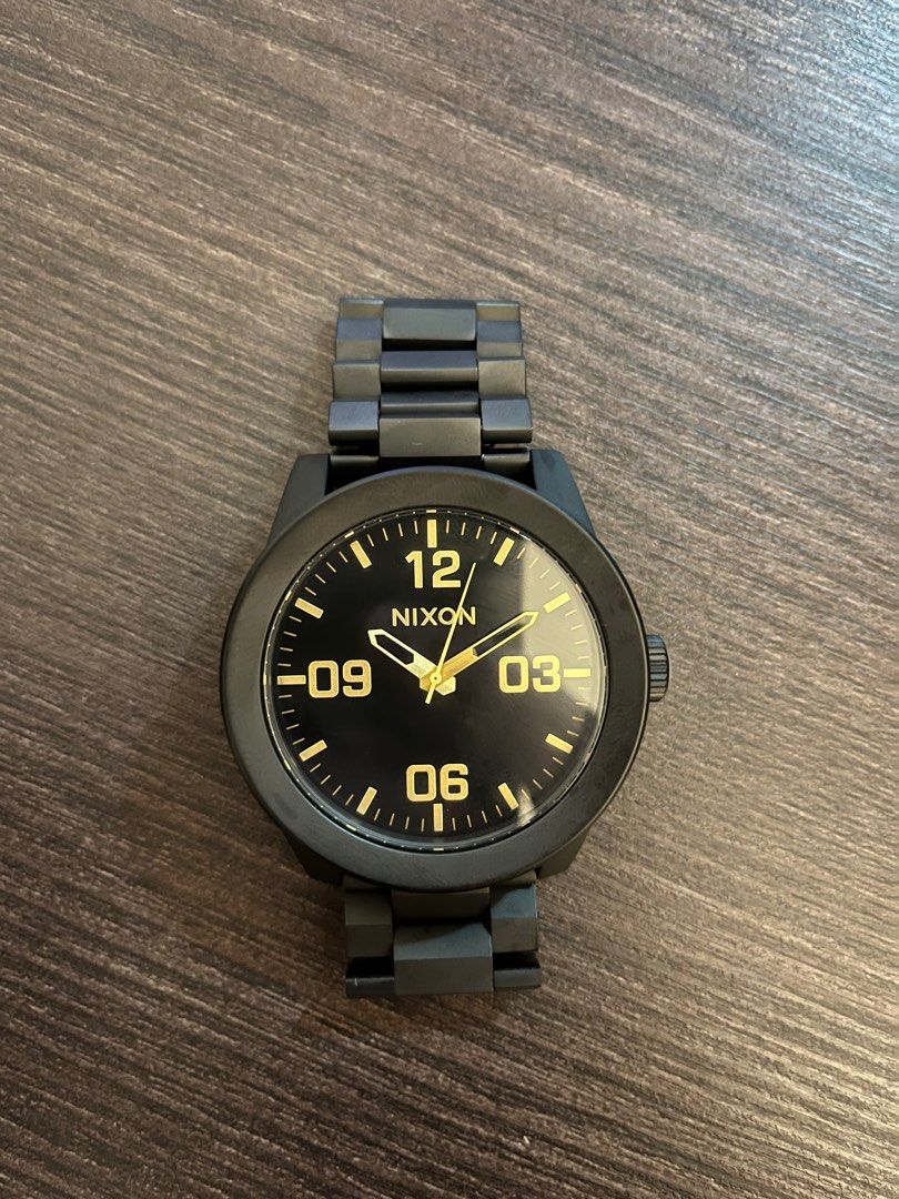 Nixon corporal clearance ss black gold