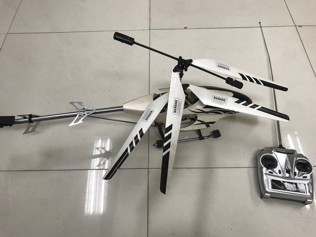 Cyclone Plane on Carousell