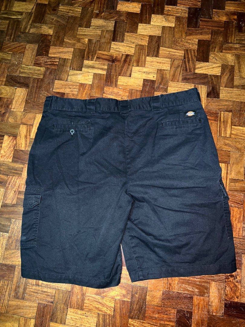 Work shorts shop 44 waist