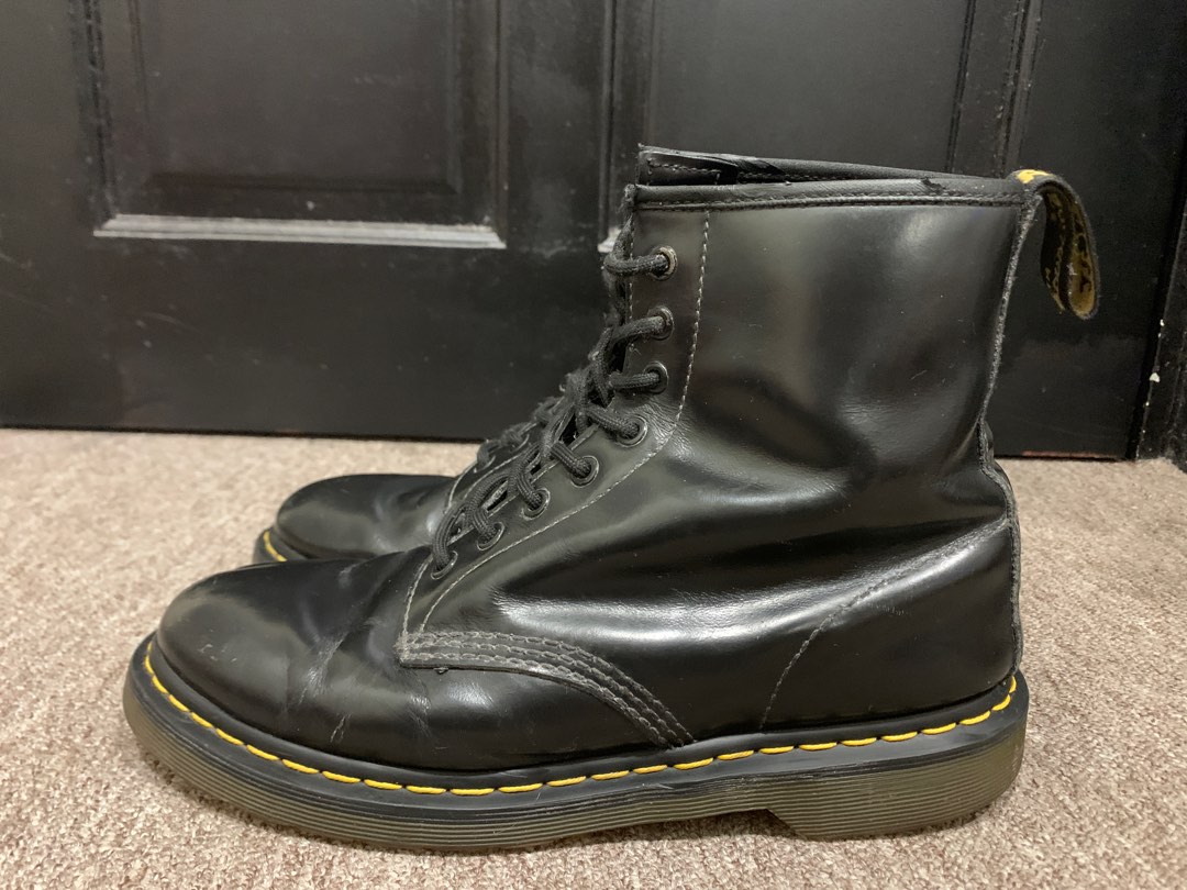 Dr marten s Men s Fashion Footwear Boots on Carousell