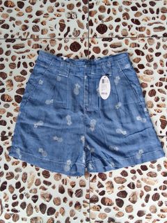 (Category: ) located in . Submitted by chic.chain (Listing ID 1247533825, Image 1). Description: .