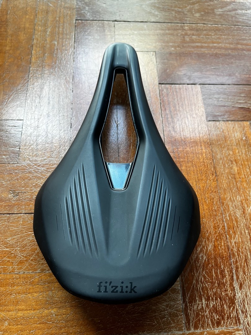 fizik short nose saddle