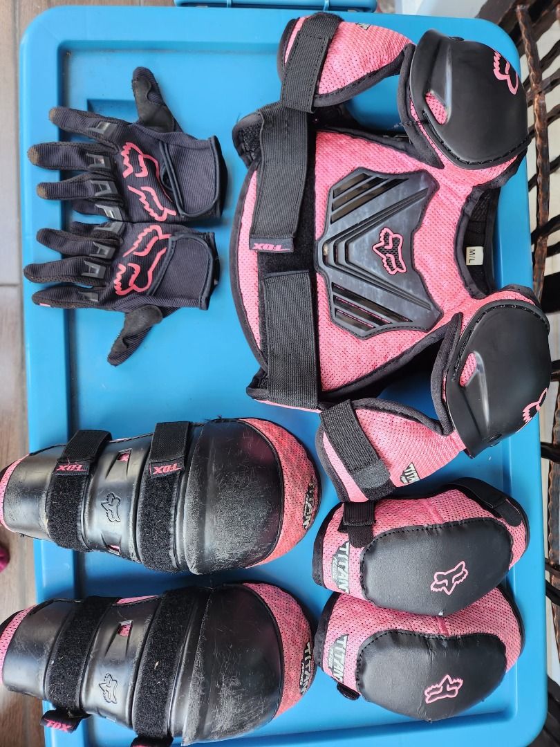Fox Racing Chest Elbow Knee Protector Guard Glove Kids Youth bike strider stacyc like leatt tld KTM MTB crf50 motocross mx dh dj (Category: Motorcycle Apparel) located in Singapore. Submitted by tanszeyang (Listing ID 1247562991, Image 1). Description: Authentic Fox Racing protective gears. Would probably fit kids up to 8-9yrs old. In great condition, lots of life left. Usual scuffs and wear marks but would not affect form fit or function. Can me