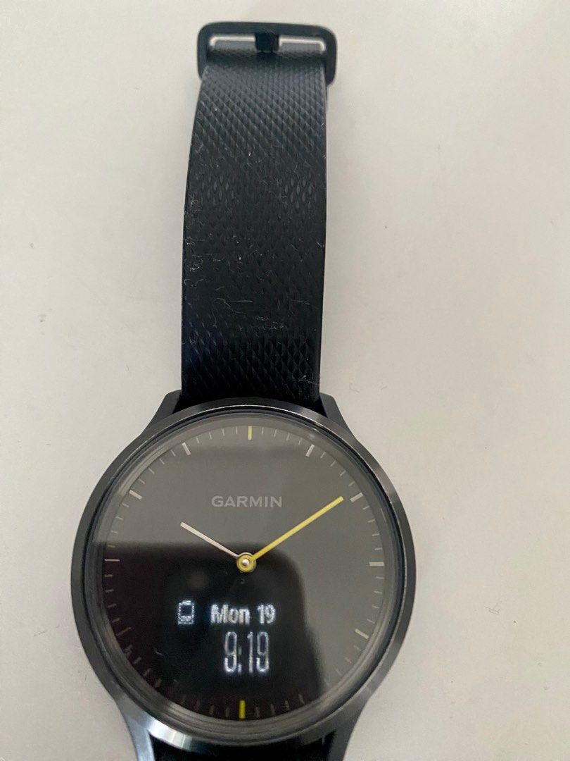 Garmin vivomove clearance hr spotify