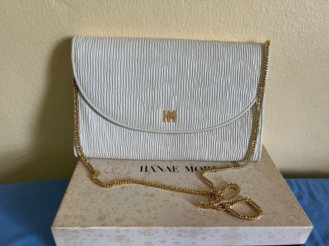 Hanae Mori Bag (Category: Luxury Bags & Wallets) located in Villasis. Submitted by mariabadz (Listing ID 1247671041, Image 1). Description: .