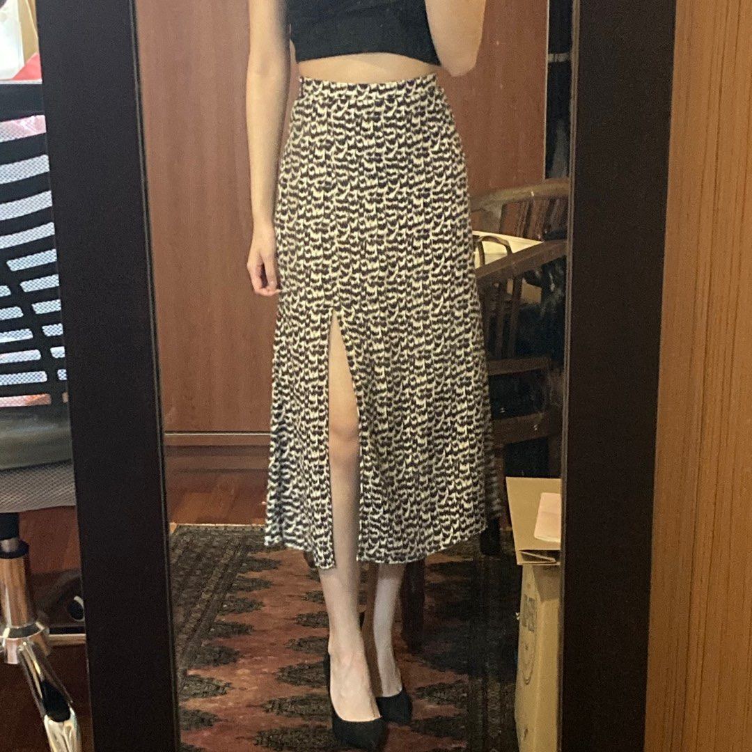 h m midi skirt with split Women s Fashion Bottoms Skirts on