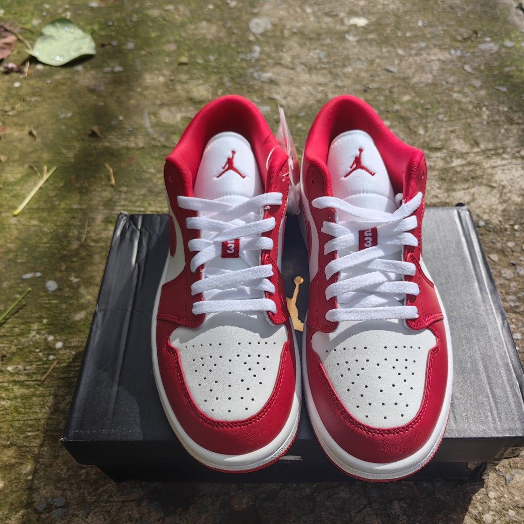 j1 high gym red