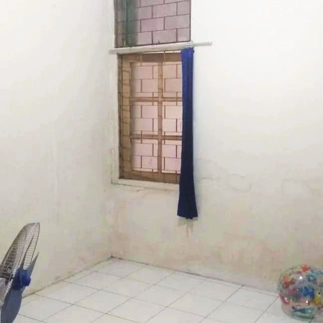jual_rumah_di_perumahan_bumi_l_1691376351_6b642207_progressive