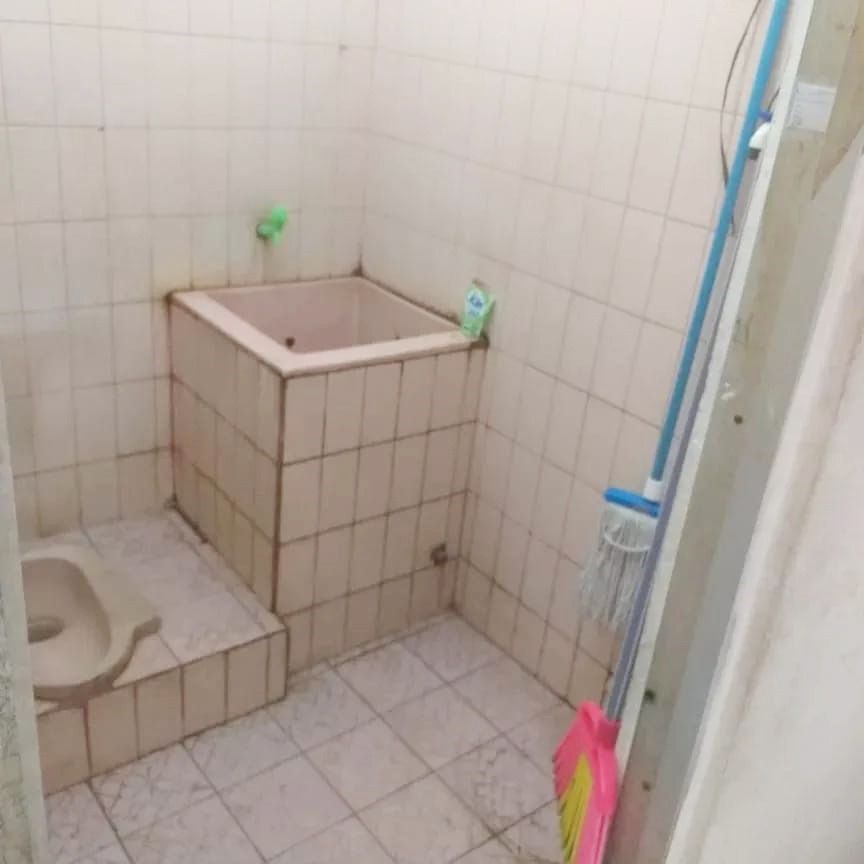jual_rumah_di_perumahan_bumi_l_1691376351_e8b27e27_progressive