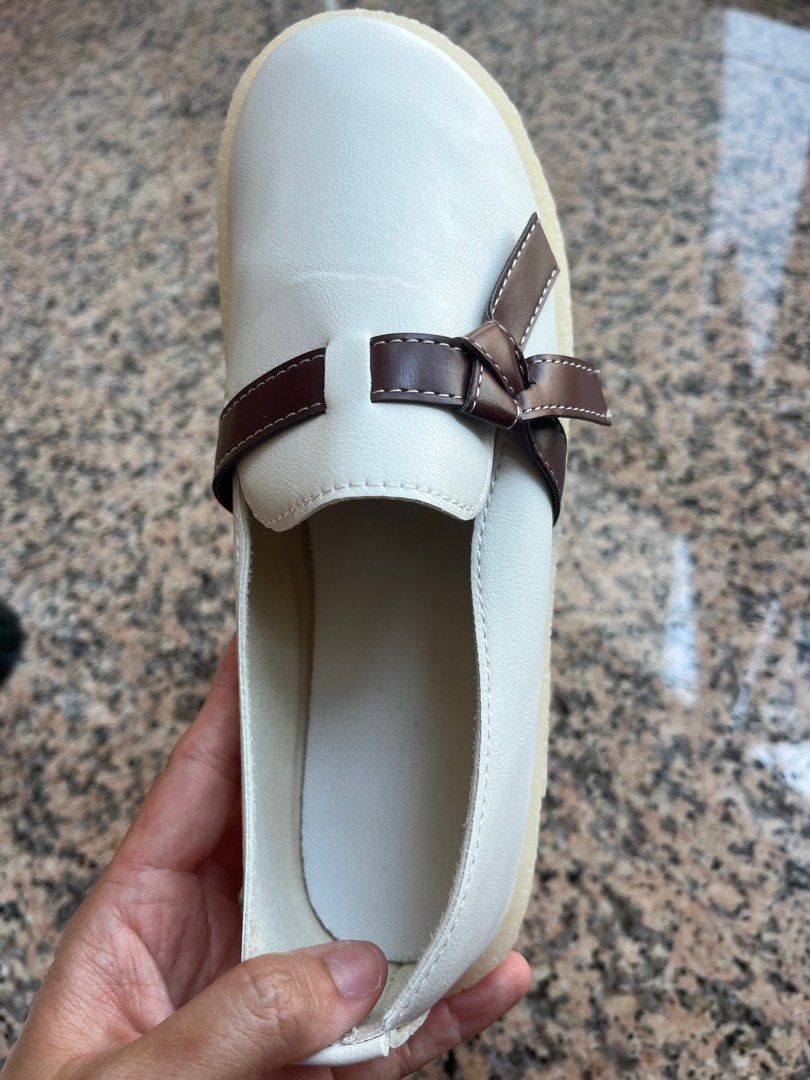 Girls non cheap slip shoes