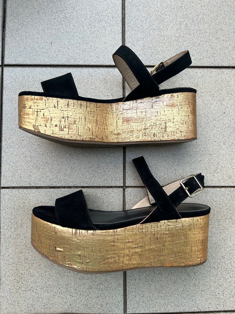 Kurt geiger top gold wedges