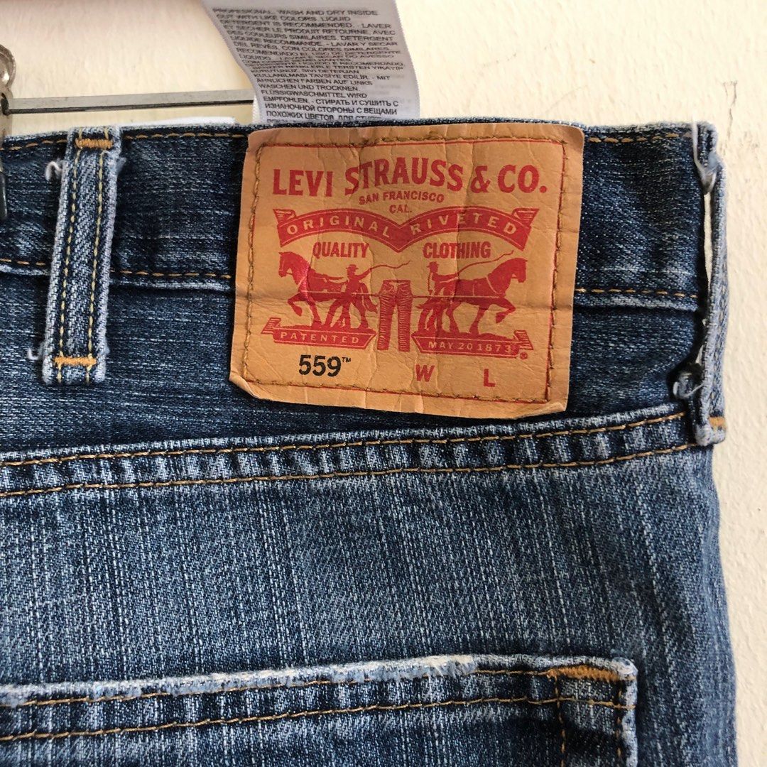 Levis hotsell size 46