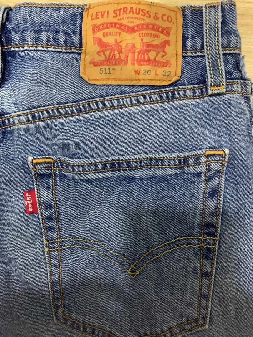 Levis 628 top