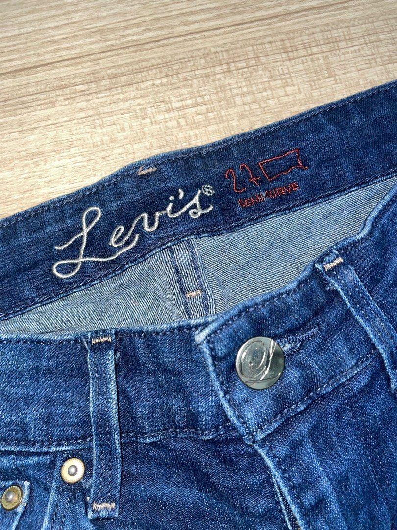 Levis 27 demi online curve