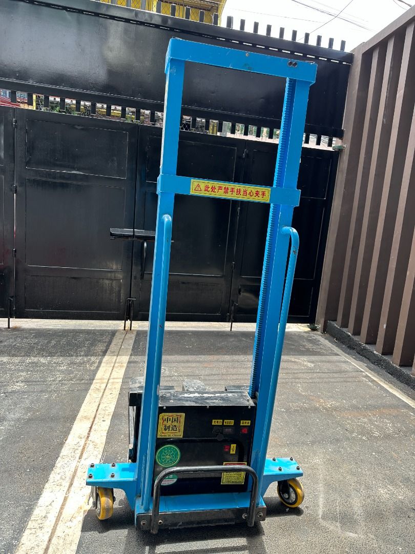 Lifter Machine, Commercial & Industrial, Construction Tools & Equipment