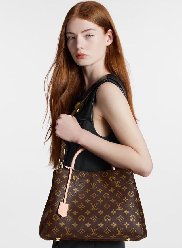 Louis Vuitton Montaigne MM Handbag with strap, as good as new