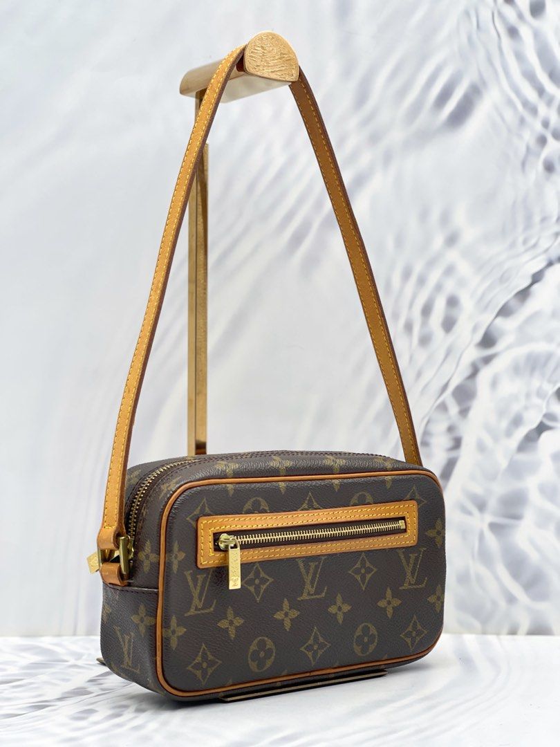 Louis Vuitton 2000 pre-owned Pochette Cite Shoulder Bag - Farfetch