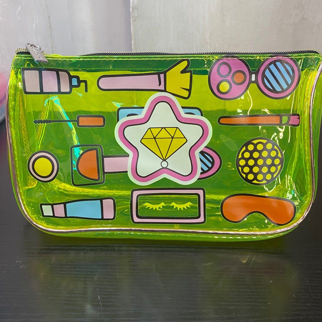 Make-Up Style Pouch Yellow 53780607 (Category: Makeup) located in Paranaque City. Submitted by gladkingphilippines (Listing ID 1247556955, Image 1). Description: .