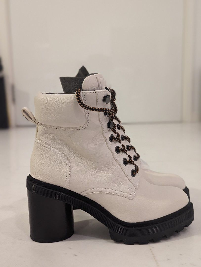 Marc jacobs white boots online