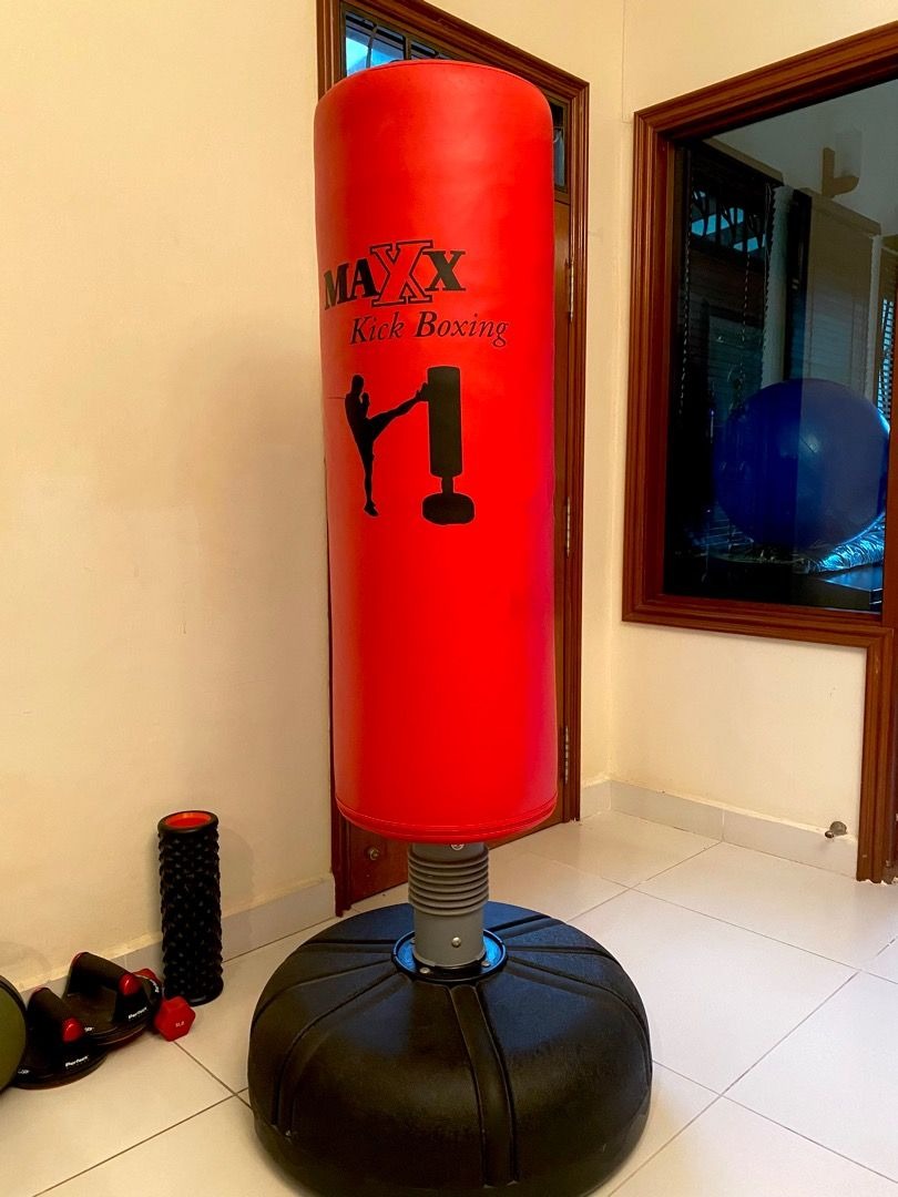 Maxx Punching Bag Trainer, Sports Equipment, Exercise & Fitness, Cardio