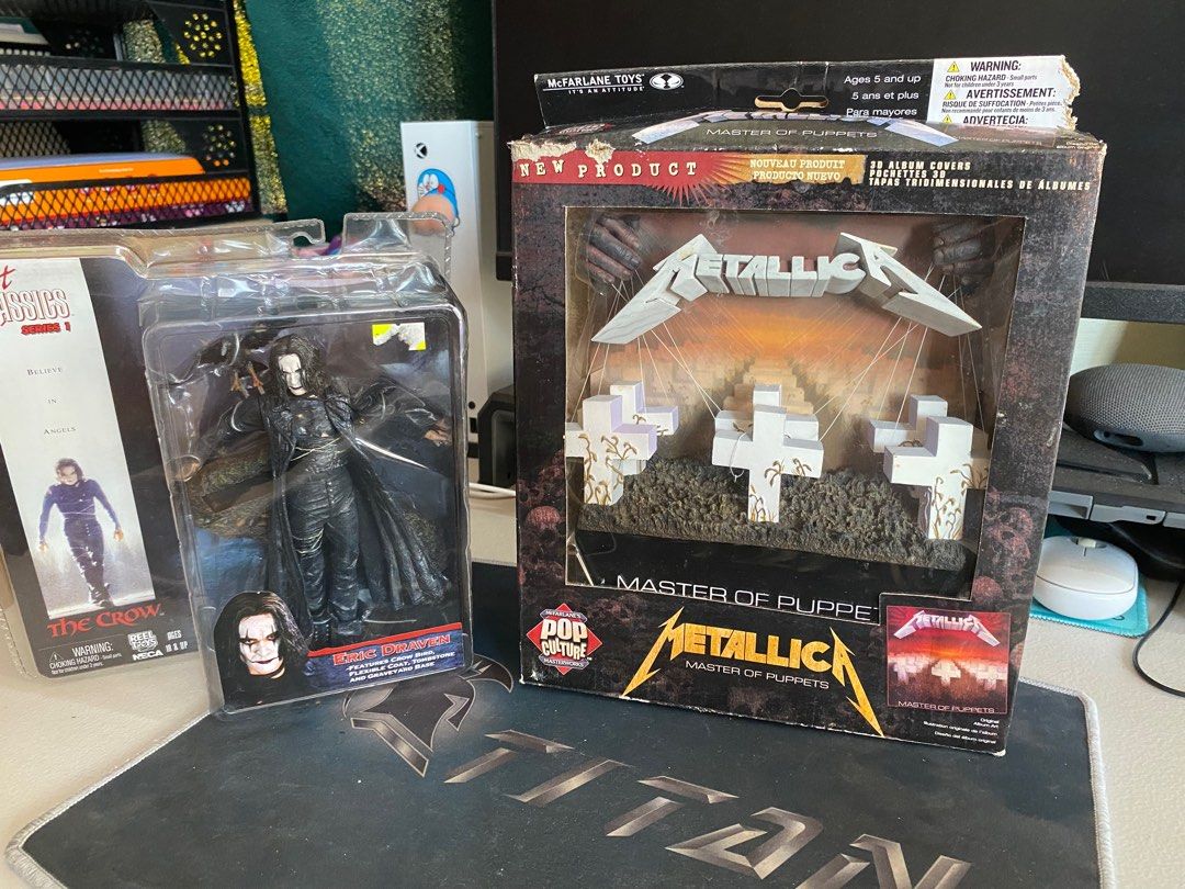 Mcfarlane Metallica 3D album covers MOP, Hobbies & Toys, Toys