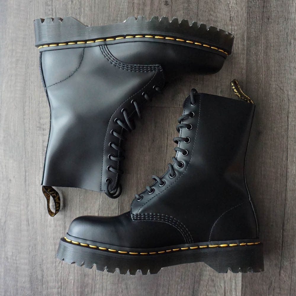 New Dr. Martens 1490 BEX UK7 Men s Fashion Footwear Boots on