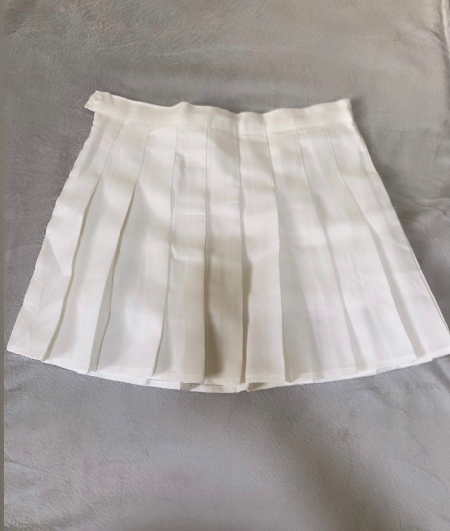 New Korean Pleated Skirt on Carousell