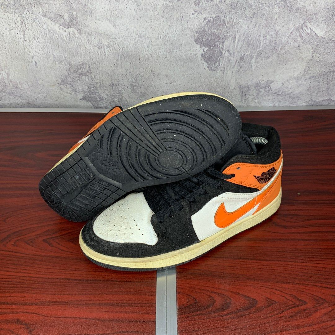 Nike air jordan 1 mid shattered clearance