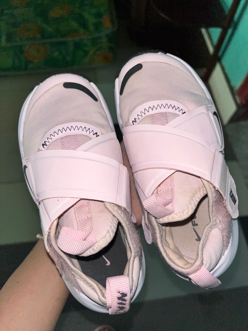 Nike Flex Advance pink