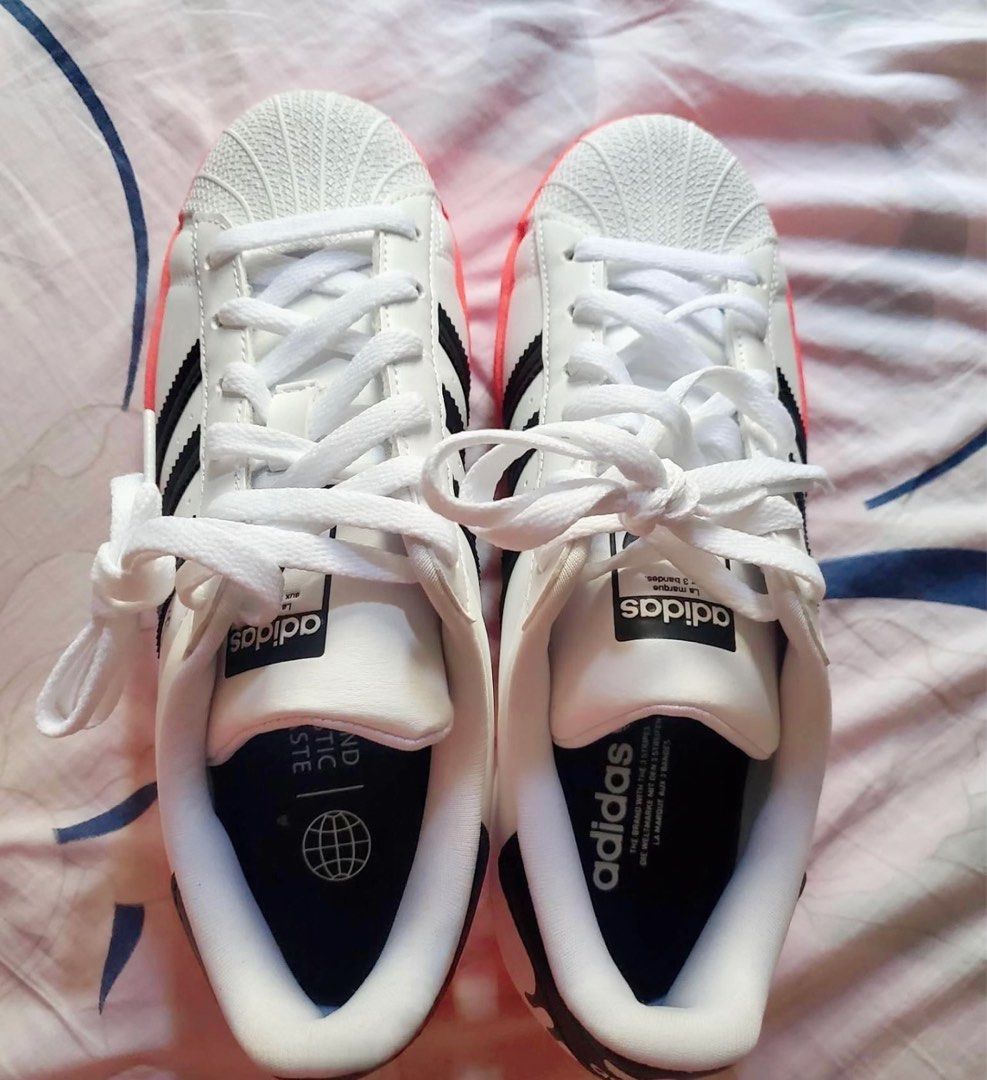 Womens size 7 in mens adidas top