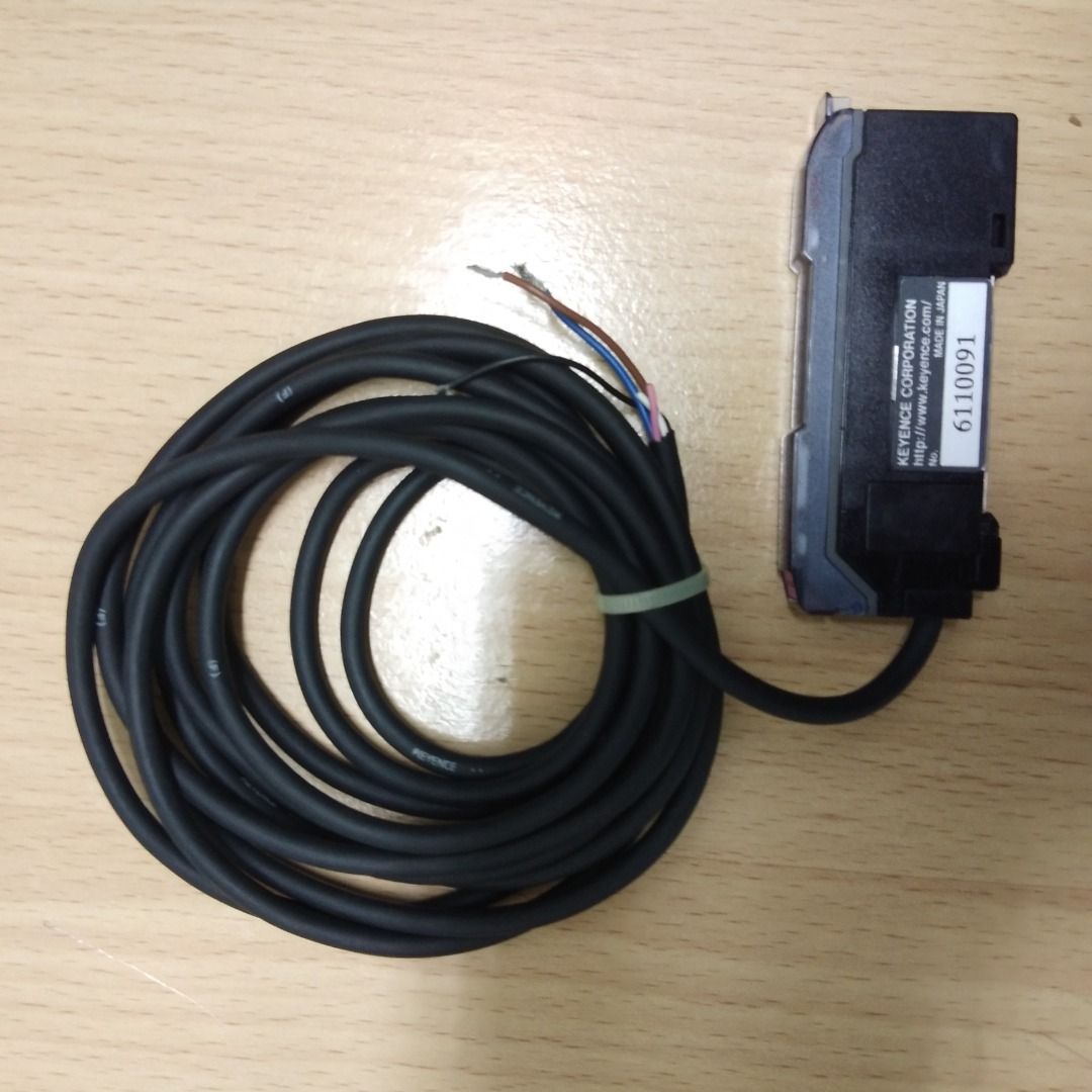 Original Brand New Keyence Digital Pressure Sensor with 2Colour