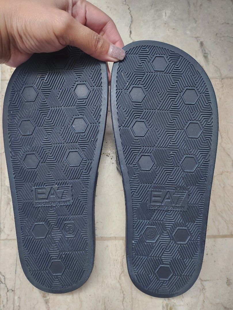 ea7 sea world sliders