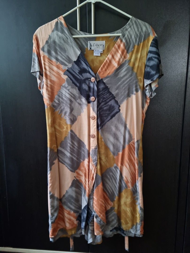 Patterned romper (Category: Rompers) located in Makati City. Submitted by cmacloset (Listing ID 1247579112, Image 1). Description: -Colorful patterned romper -looks like a dress from the outside, but there's shorts underneath -RFS: super cute but too big for me :( -Can fit size S-M, best for long torsos.