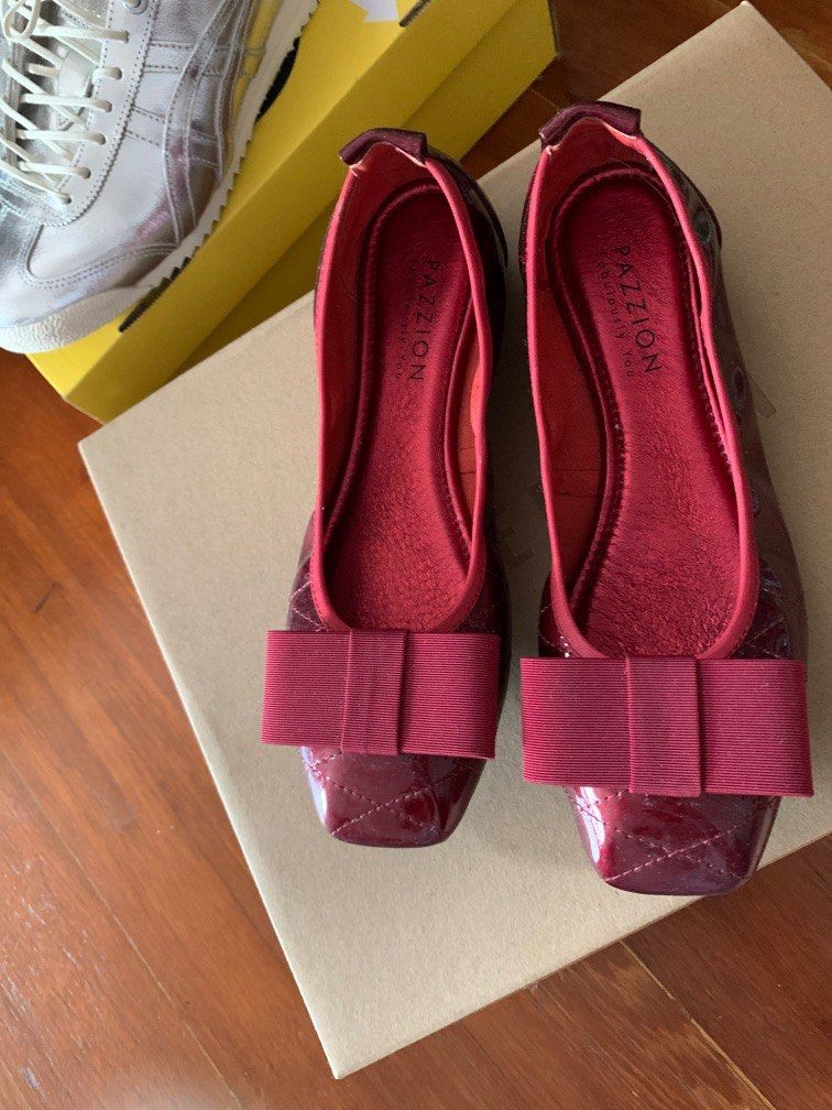 Pazzion maroon dark red shoes