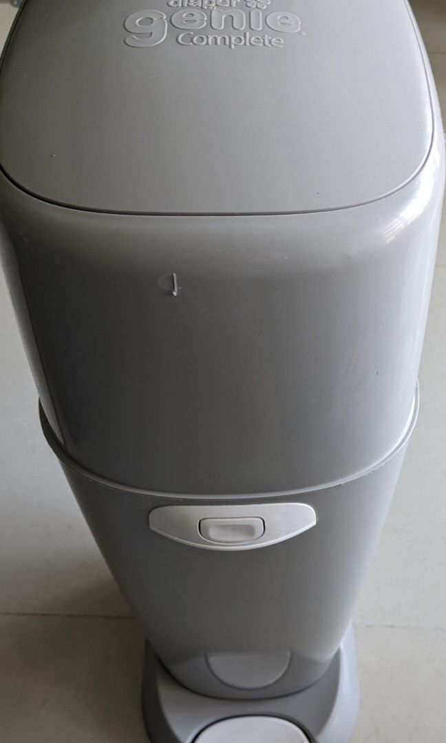 Playtex diaper genie complete assembled 2025 diaper pail with odor lock technology