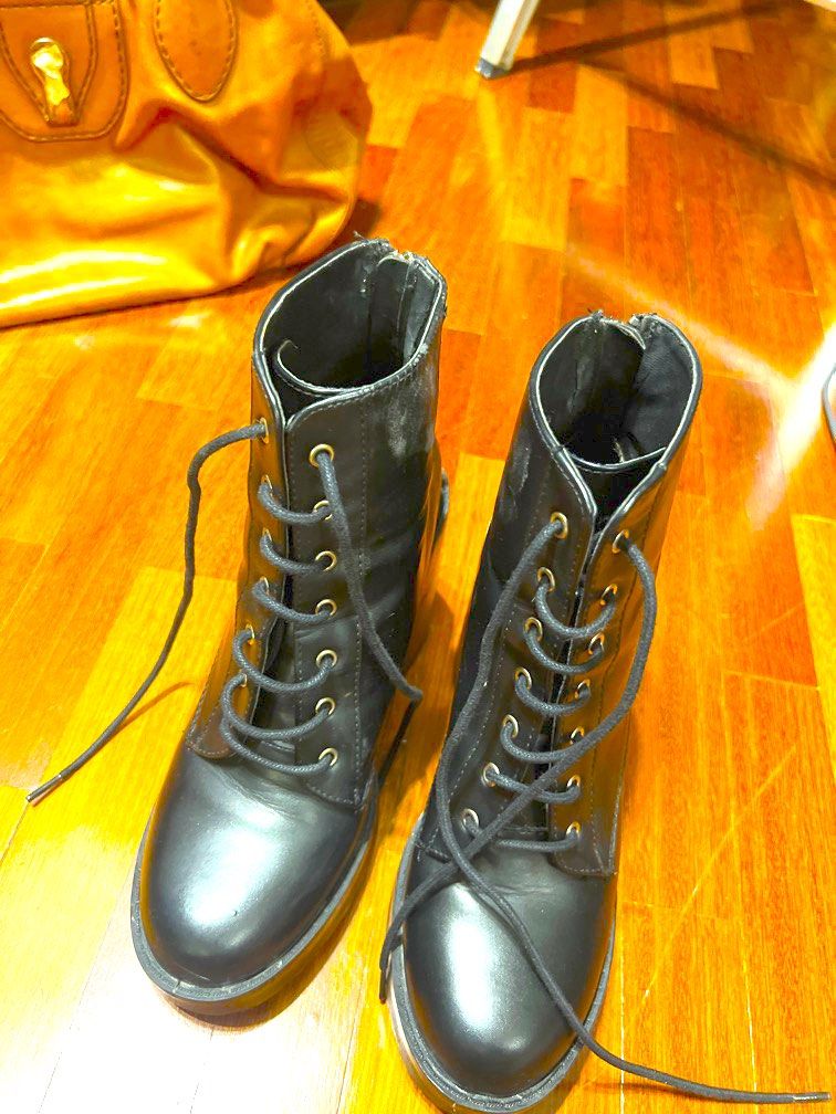 Platform boots online pull and bear