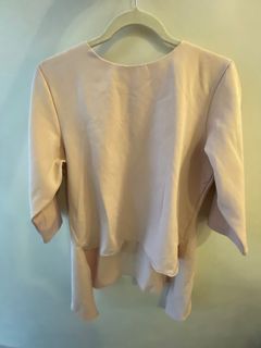 Rustan’s top