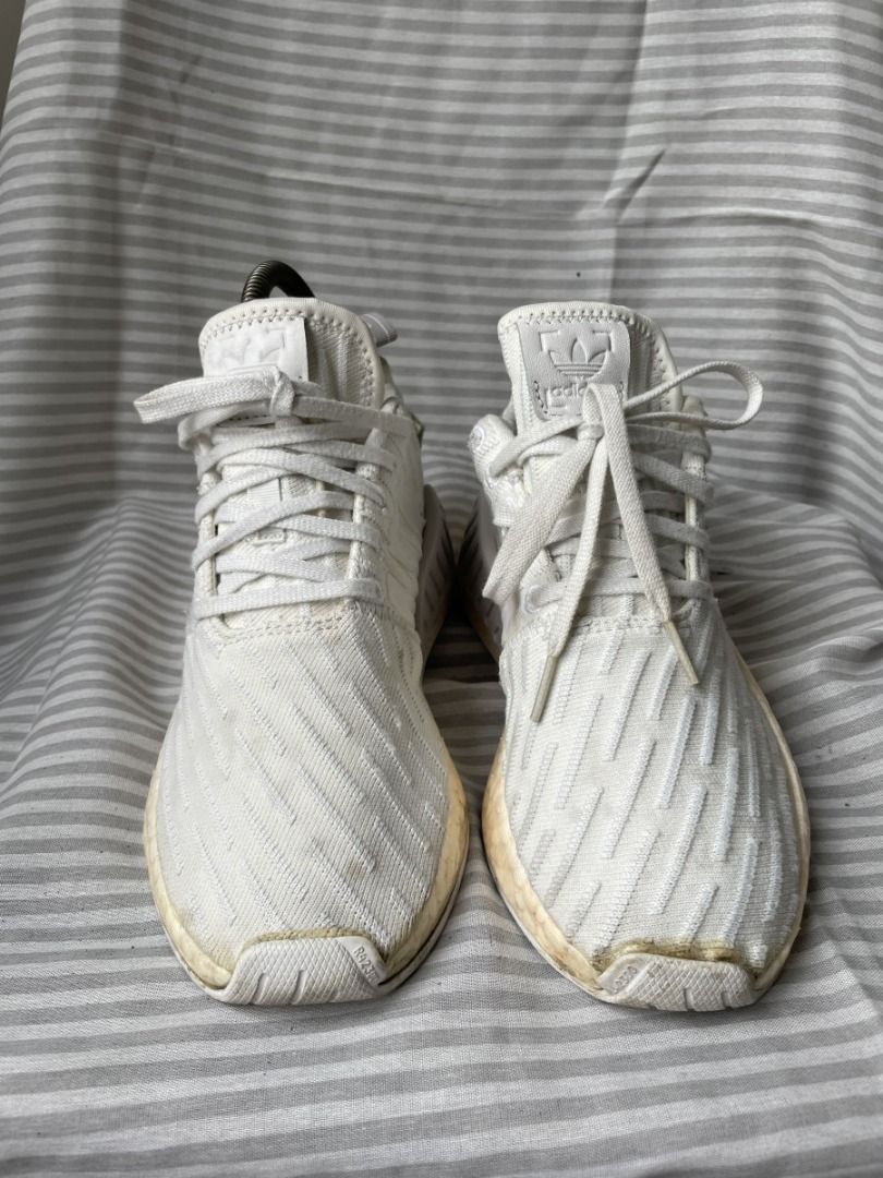 Sepatu adidas hot sale nmd r2