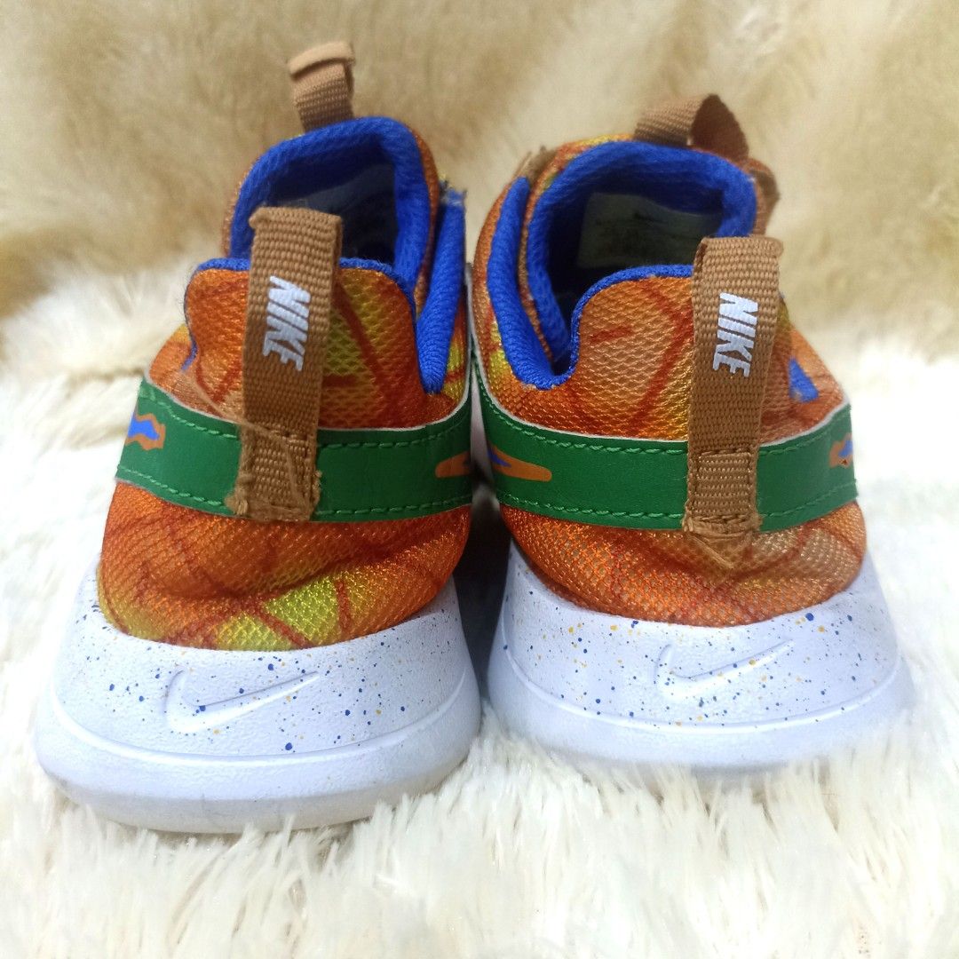sepatu nike spongebob