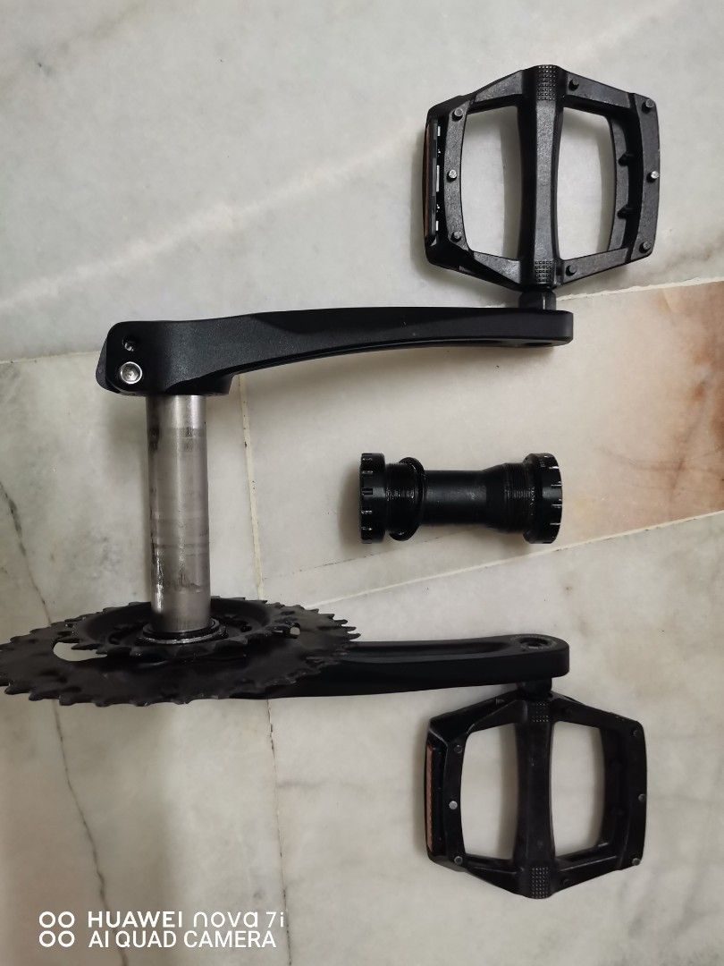 Shimano mt200 Double chainring crankset Sports Equipment