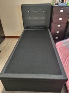 (Category: ) located in . Submitted by wolfcostello (Listing ID 1247636161, Image 1). Description: .