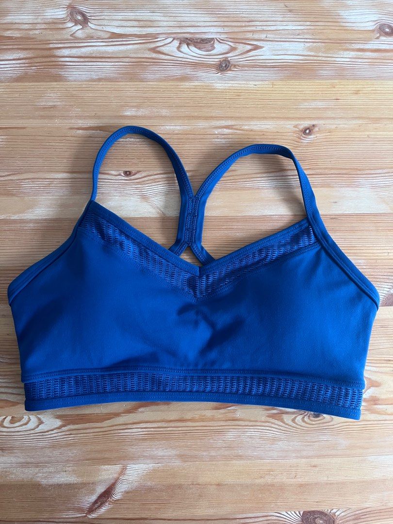 Size S Uniqlo sport bra, Sports Equipment, Sports & Games, Water Sports on  Carousell