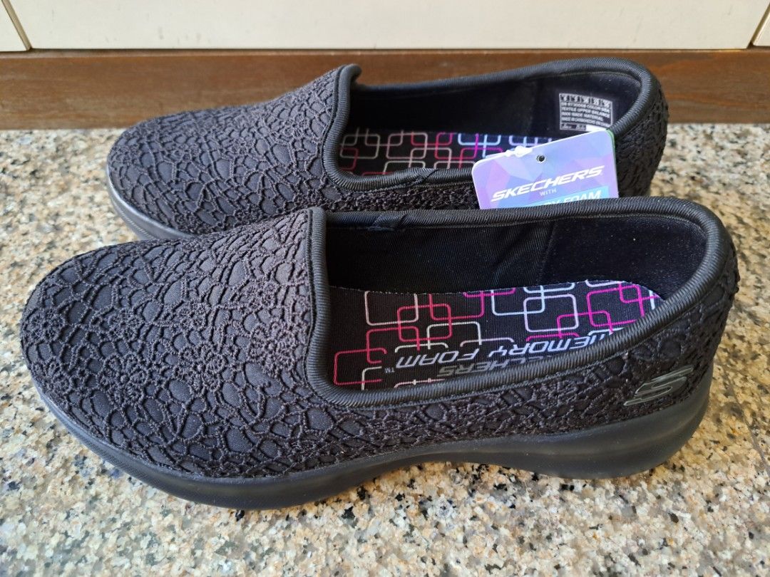 Memory foam top shoes ladies