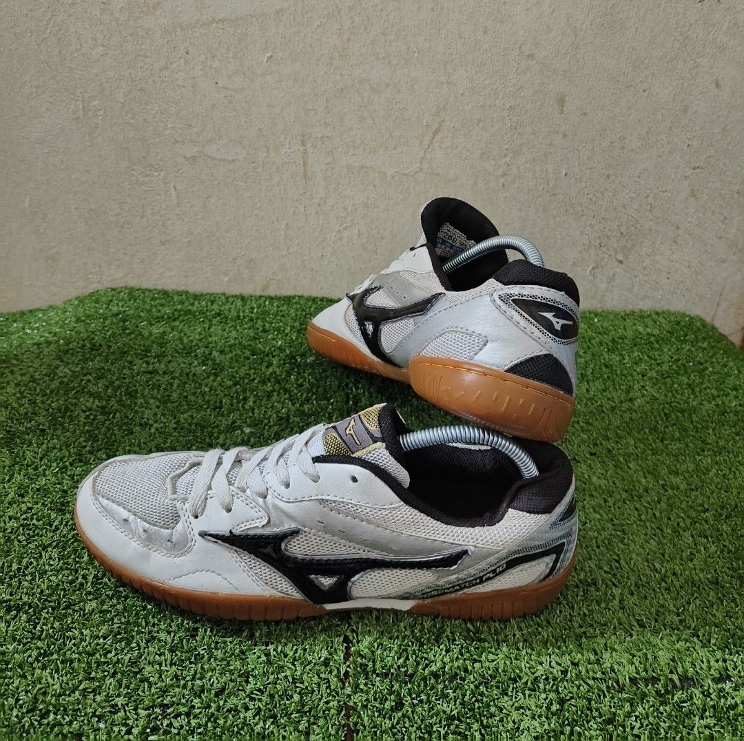 Mizuno crossmatch plio Men s Fashion Footwear Sneakers on Carousell