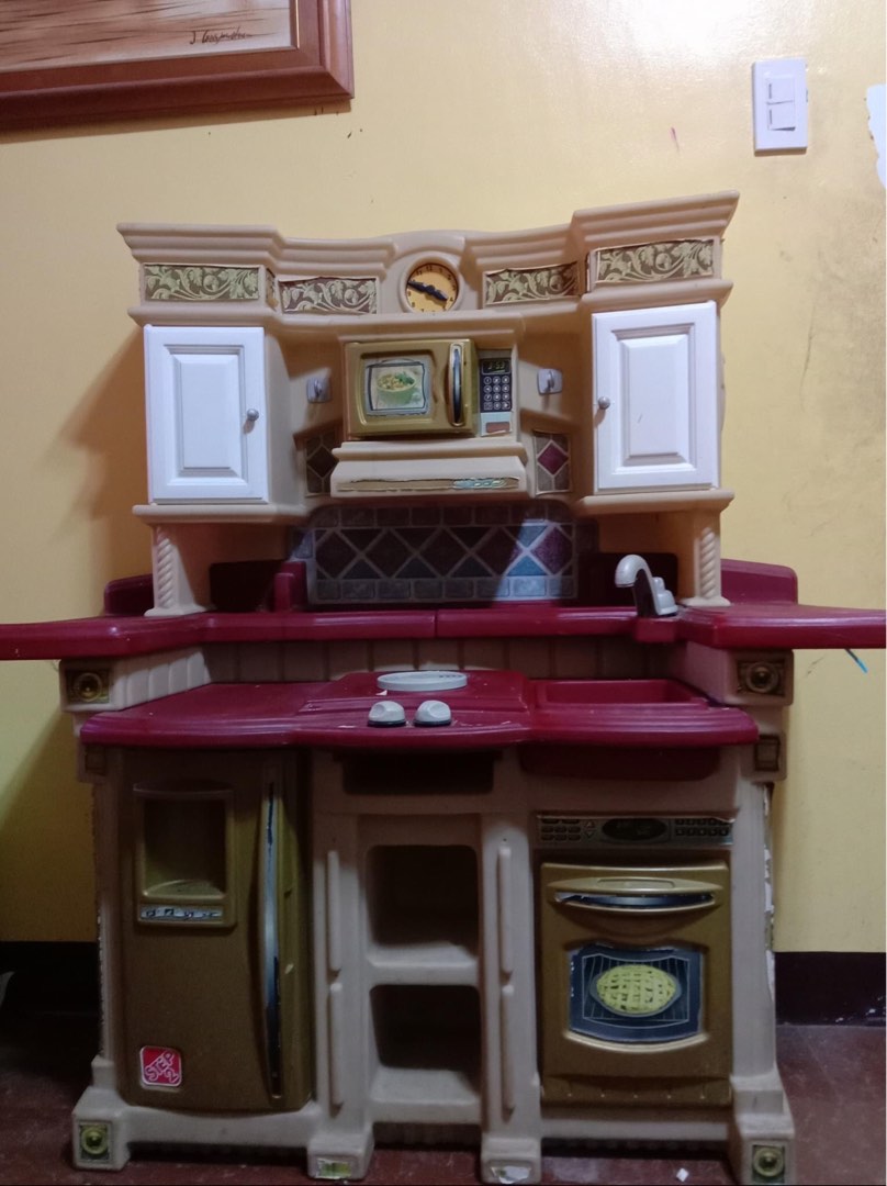 Step 2 Kitchen on Carousell