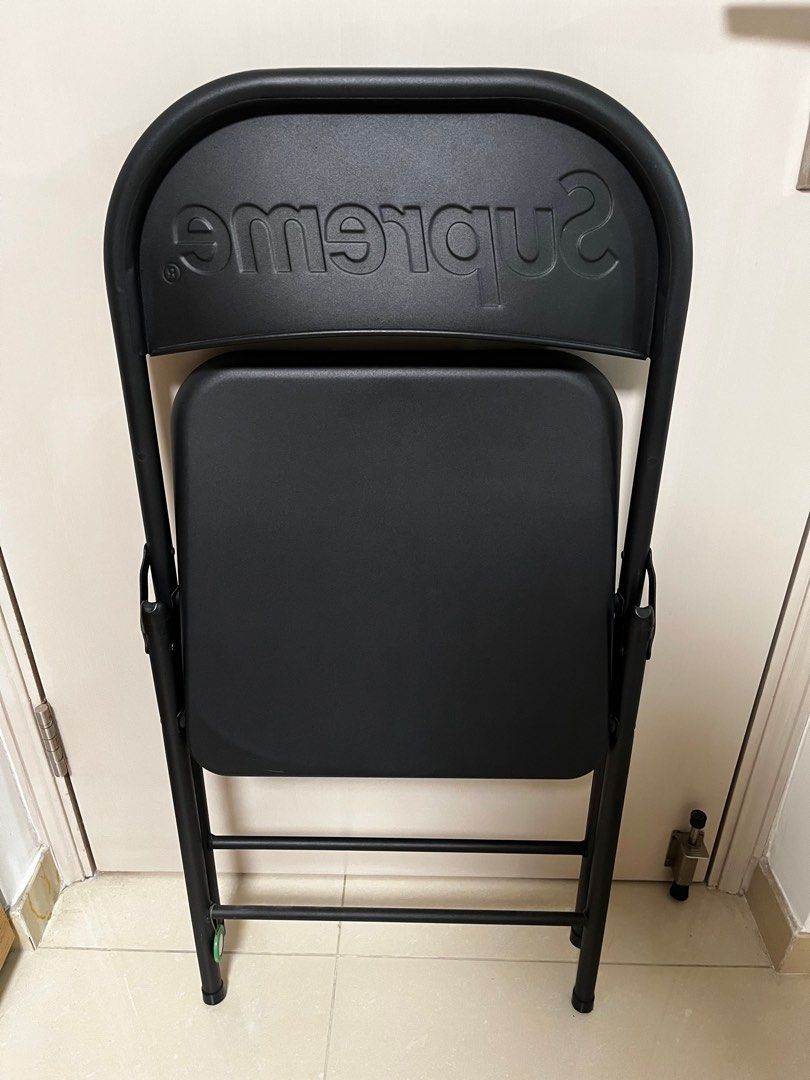 Supreme metal folding chair black 椅子櫈, 傢俬＆家居, 傢俬, 椅子